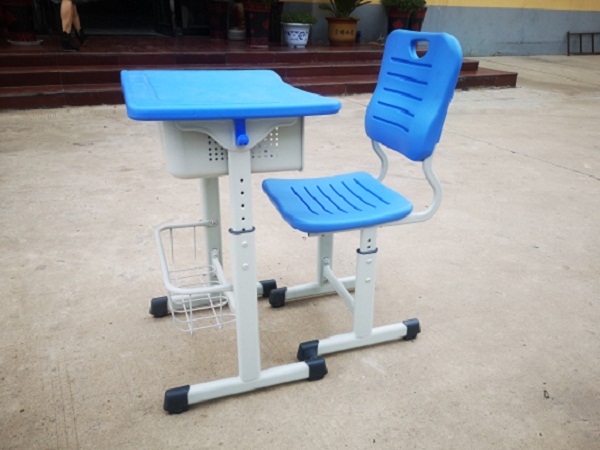 午休課桌椅采購應(yīng)注意哪些？