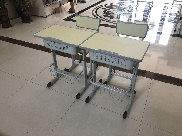 采購(gòu)學(xué)生課桌椅時(shí)必須注意的地方有哪些？